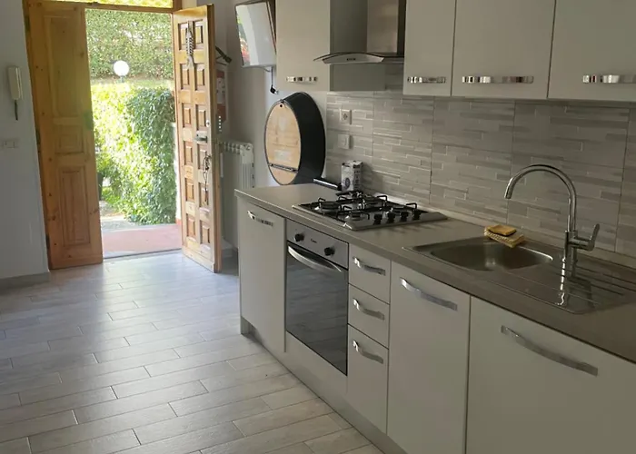 White House Sabaudia